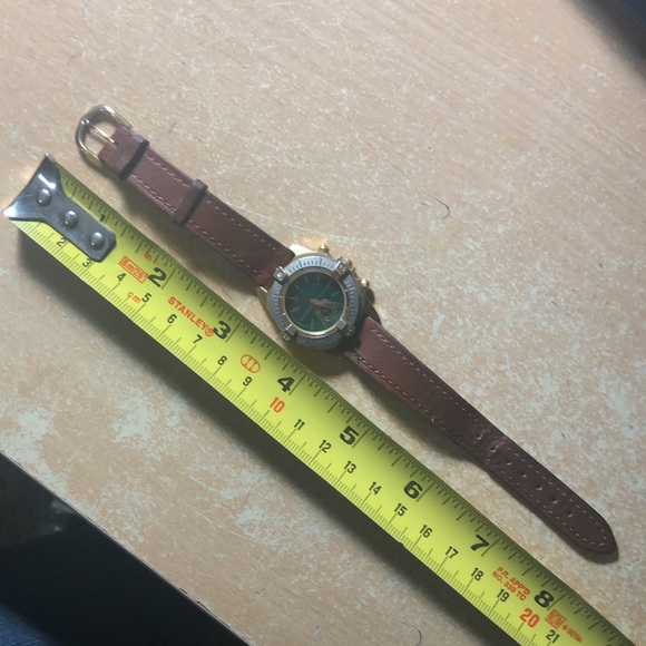 Ladies Guess Watch- green dial, gold/silver tone - Picture 10 of 12